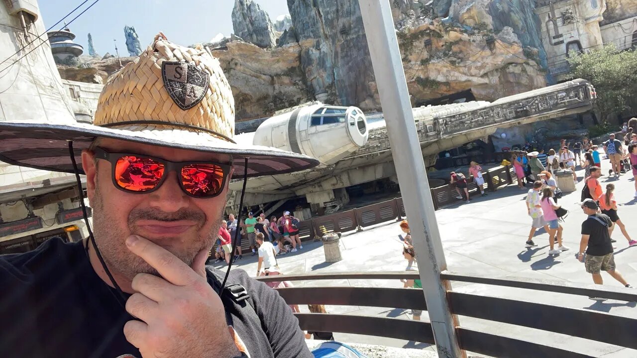 Live: Hey I’m at Galaxy’s Edge