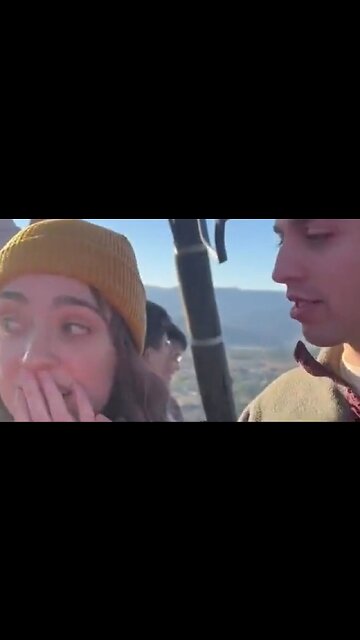 This Is Why You Should Never Propose In A Hot Air Balloon