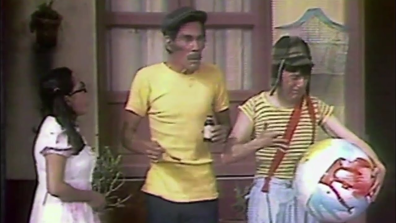 CHAVES - Episódio #5 (1973) Ladrão que rouba ladrão / Remédio duro de engolir e mais 1 esquete