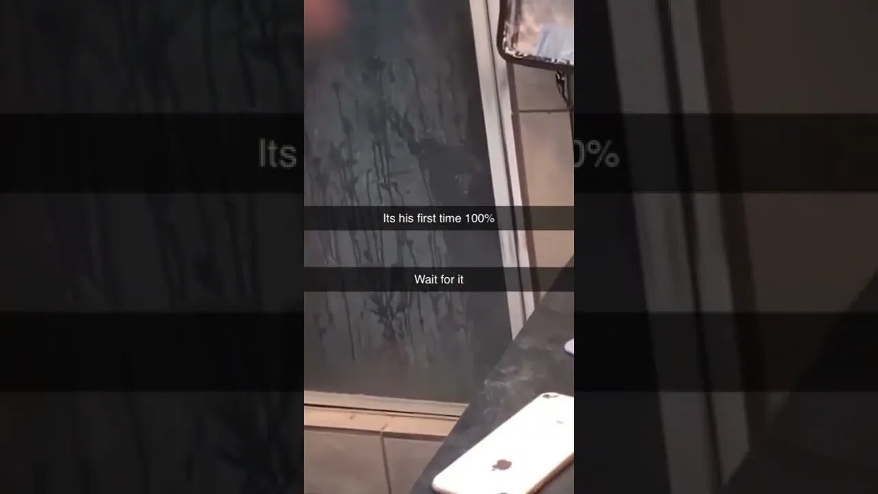 Don't trying to laugh 🤣😂(1)