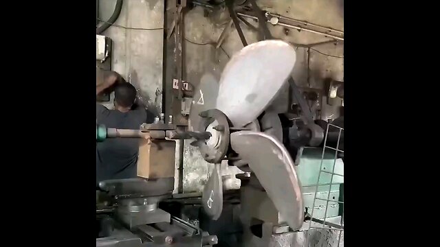 Do you know how propeller of the ship is made..