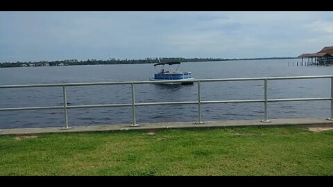 Boat Coming In | Relaxing, Calming, Peaceful 🛥🌴🤗