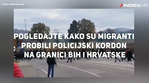 Pogledajte trenutak kada su migranti probili kordon i krenuli prema hrvatskoj granici
