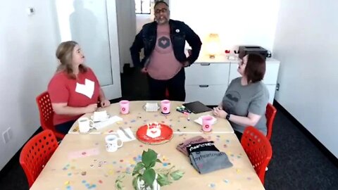 LIVE - Happy 5th birthday, myheartcreative!