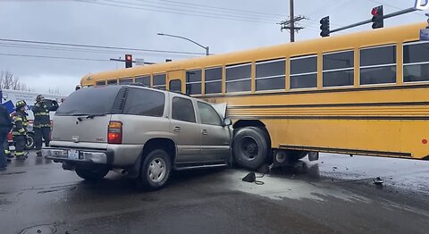 Idiots In Cars