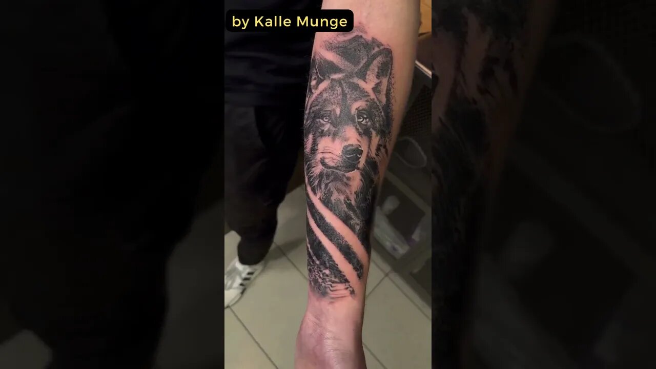 Stunning Tattoo by Kalle Munge #shorts #tattoos #inked #youtubeshorts