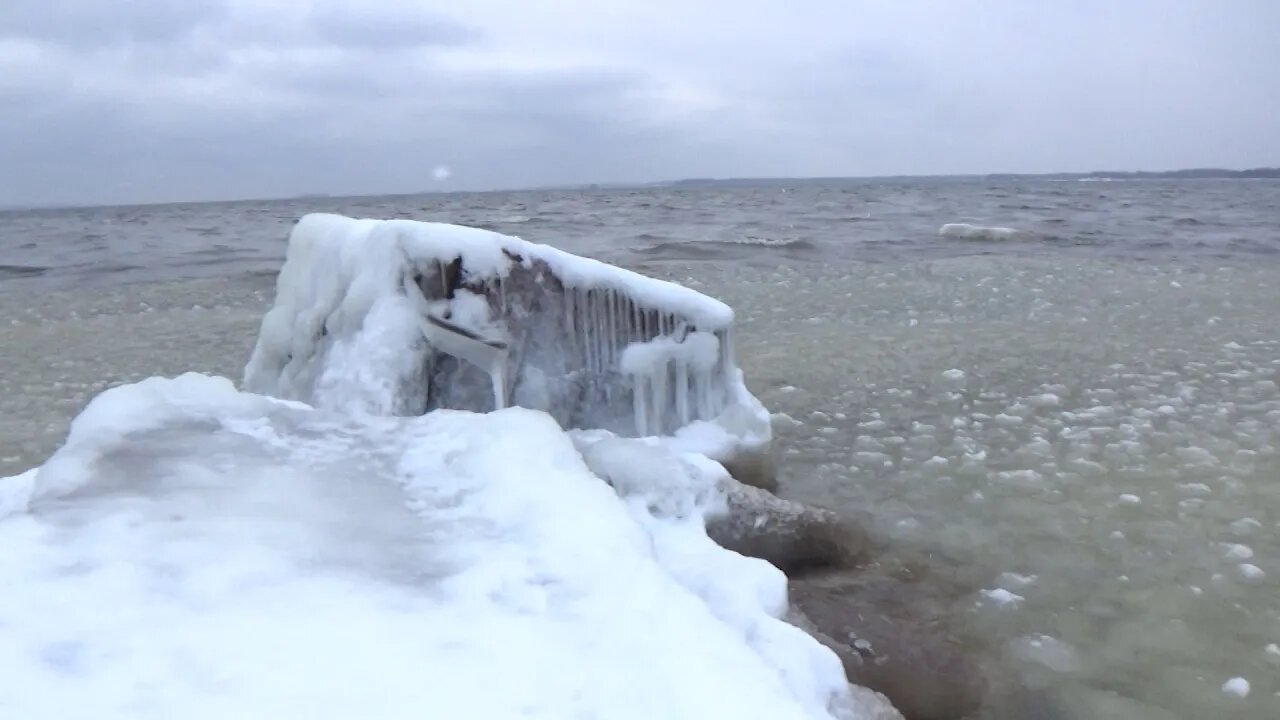 Winter walk at freezing seashore 10.1.2021