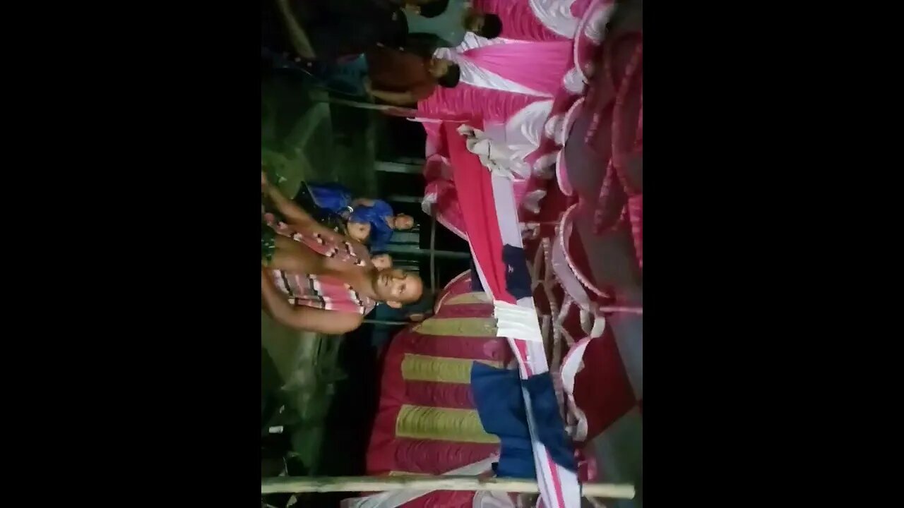 বিয়ে বাড়ির বাজনা ব্যান্ড পার্টি