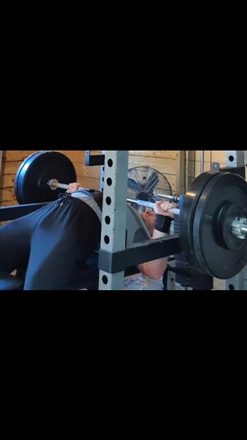 Final Set of 5x4 85 Kgs Paused Bench Press.