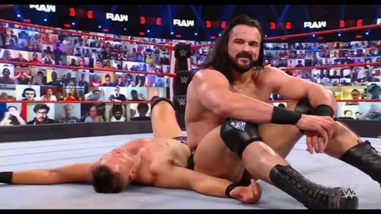 Vegas-born wrestler earns WWE contract ahead of SummerSlam.