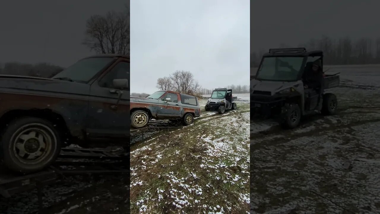 trying to pull the bronco off a trailer #shorts