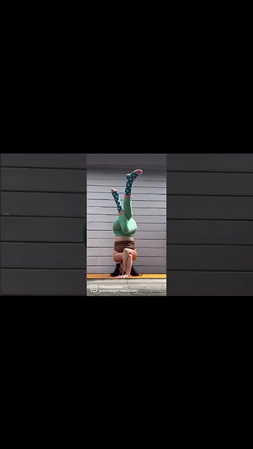 Eagle Headstand 🦅😬