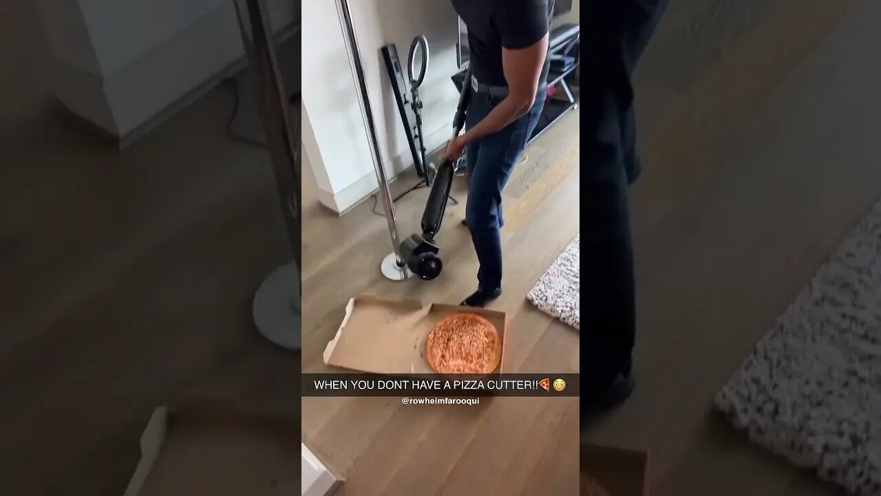 WHEN YOU DONT HAVE PIZZA CUTTER!🍕😳#shorts