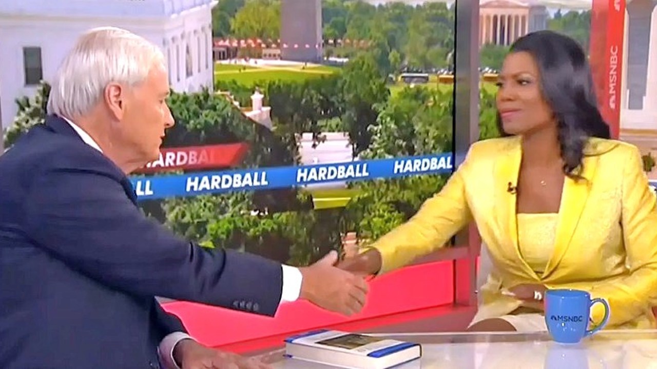 Omarosa wants to cooperate with Robert Mueller