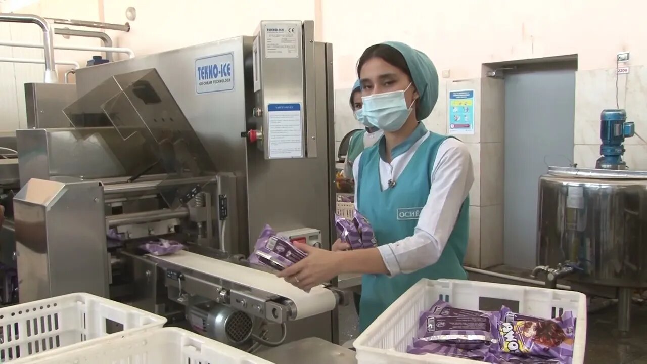 Производство мороженого в Бохтаре ǀ How ice-cream is made in Bokhtar ǀ Истеҳсоли яхмос дар Бохтар