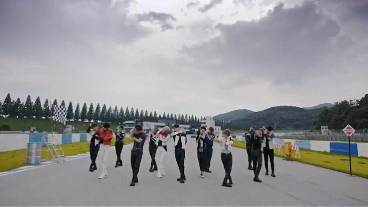 seventeen dark+ing
