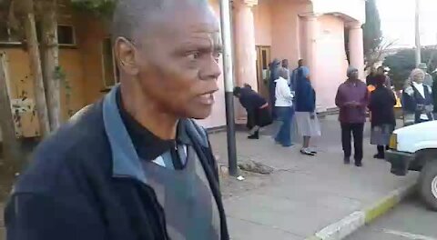 UPDATE 1: Ventersdorp residents shut down municipal offices over electricity billing (HZw)