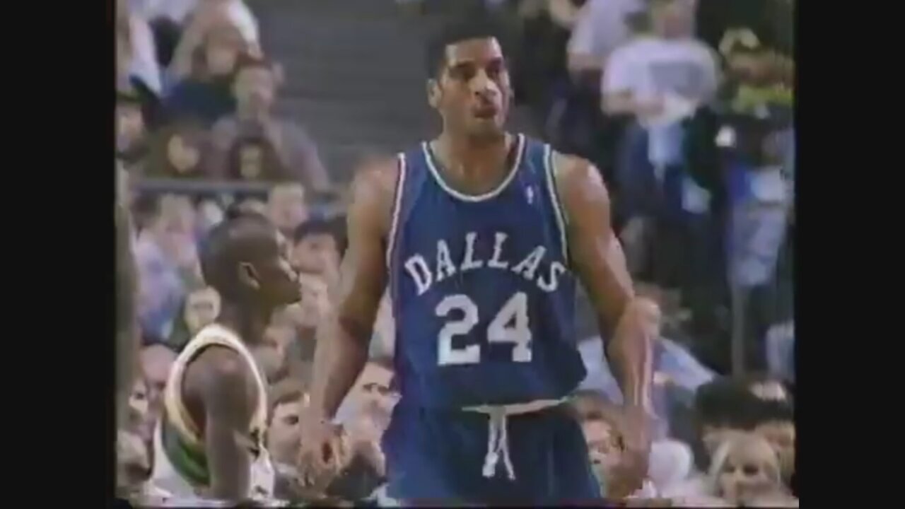 Jim Jackson 21 Points 4 Ast @ Sonics, 1994-95.