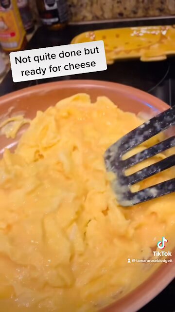 I make 8-9 eggs at a time