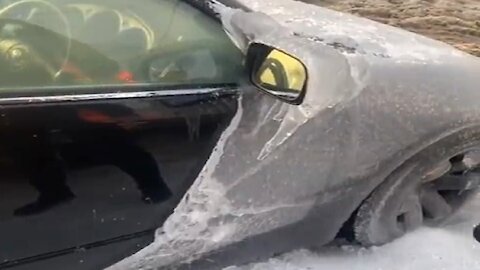 Cleaning a very thick ice layer off a car