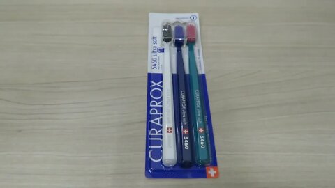 Escova Dental Adulto Curaprox Cs 5460 Ultra Soft Sensitive Trio Colorida c/ 3 Unidades