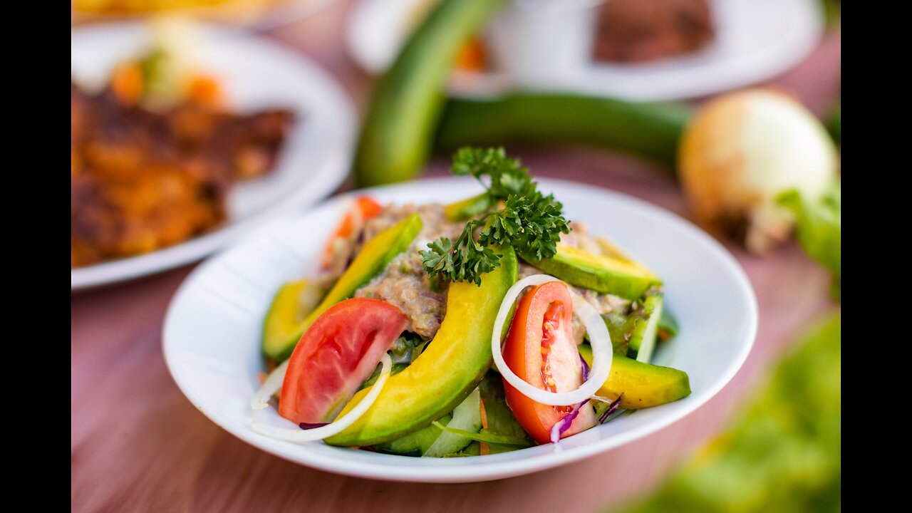 Spiked Tuna and Avocado Salad II Keto Curry