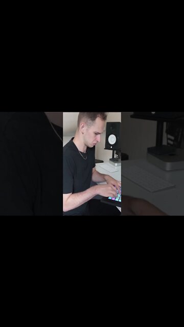 A weird 7/4 live looping thing today #funk #funky #guitarist #musician