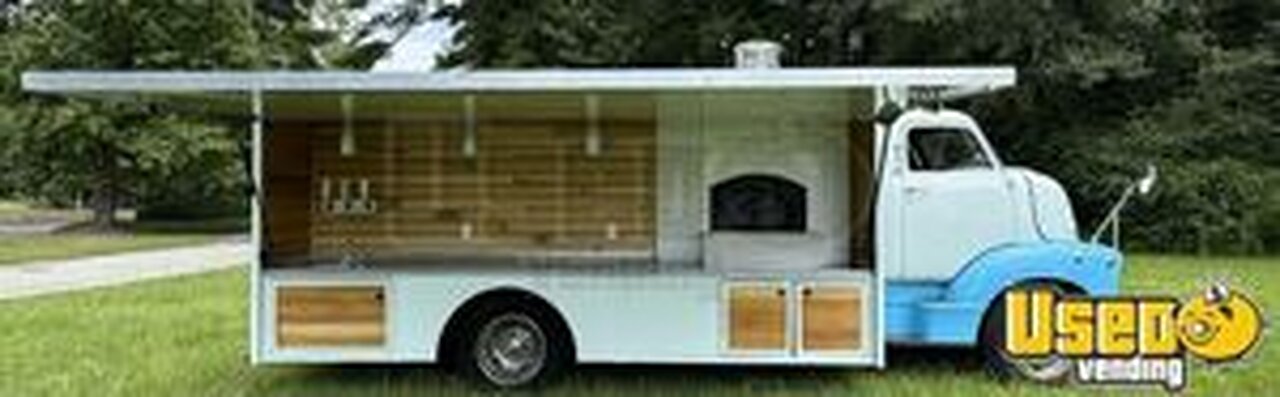 Beautifully Built - 20' Chevrolet P30 Pizza Food Truck with Beer Taps for Sale in South Carolina!