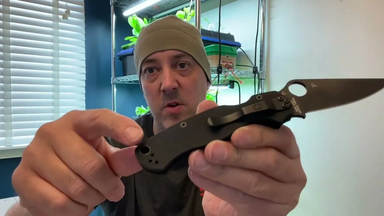 REVIEW Spyderco Paramilitary 2 Black CPM S45VN