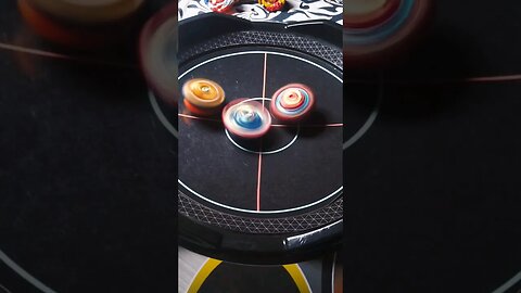 batalha muito acirrada #batalhadebeyblade #beyblade #beybladeburst