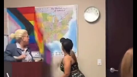 Angry mother tears down LGBTQ flag in a history classroom - HaloRock