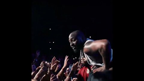 Highlights of davido live performance at the coca cola Arena in Dubai