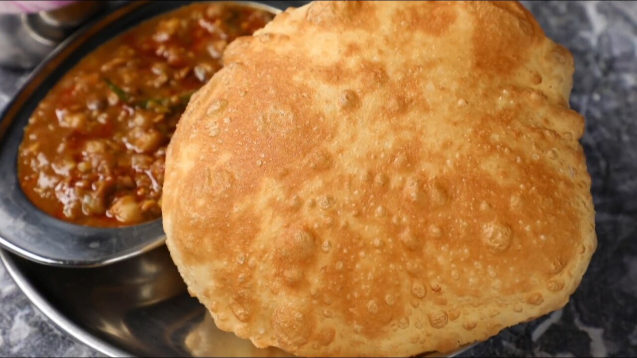 How to make chhole bhature at home #foodsgellary