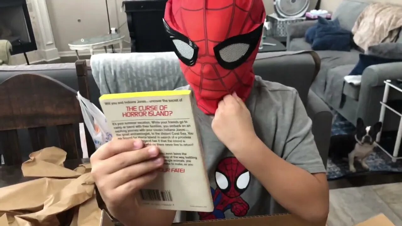 Lil’ Spidey gets a surprise from Drunk3P0