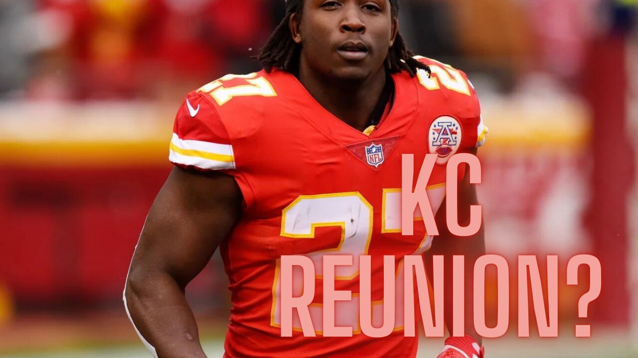 Kansas City Chiefs reunion for Kareem Hunt?