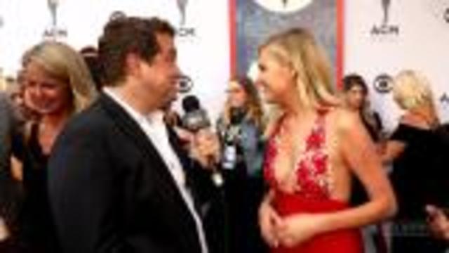 Kelsea Ballerini is in love | Rare Country