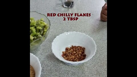 Kiwi chilli Relish/Shirley's Show