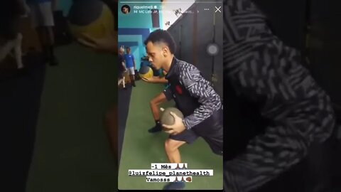 Riquelme se recuperando da lesão no joelho sofrida em julho