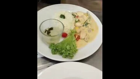 Chicken in cheese sauce