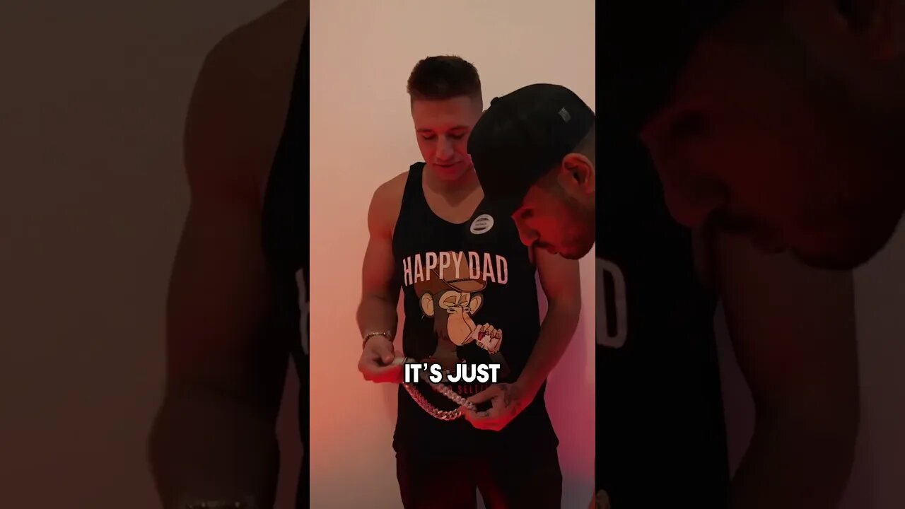 STEVEWILLDOIT Casually Picks Up Some New Jewelry!!