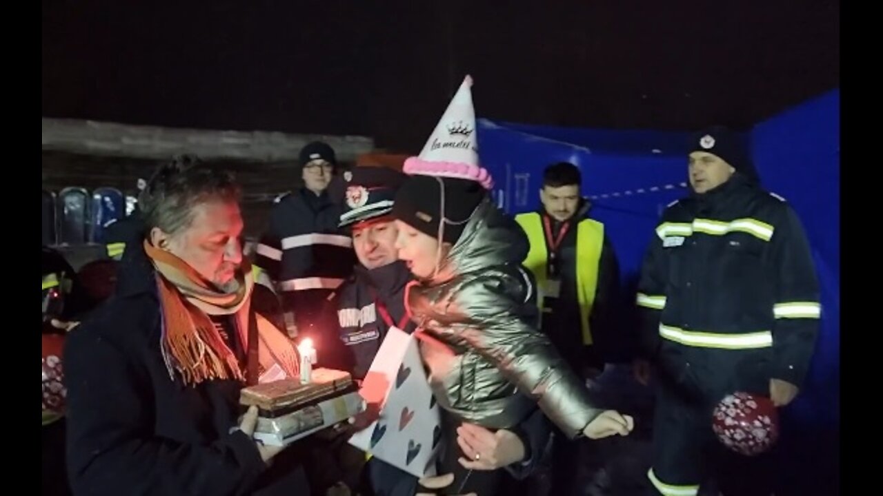 Romanians Show Kindness To Young Refugee On Her Birthday!