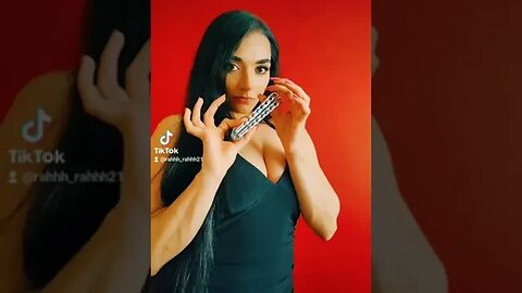 Reverse open with a butterfly knife for beginners. Easy moves for beginner knife flipping #shorts