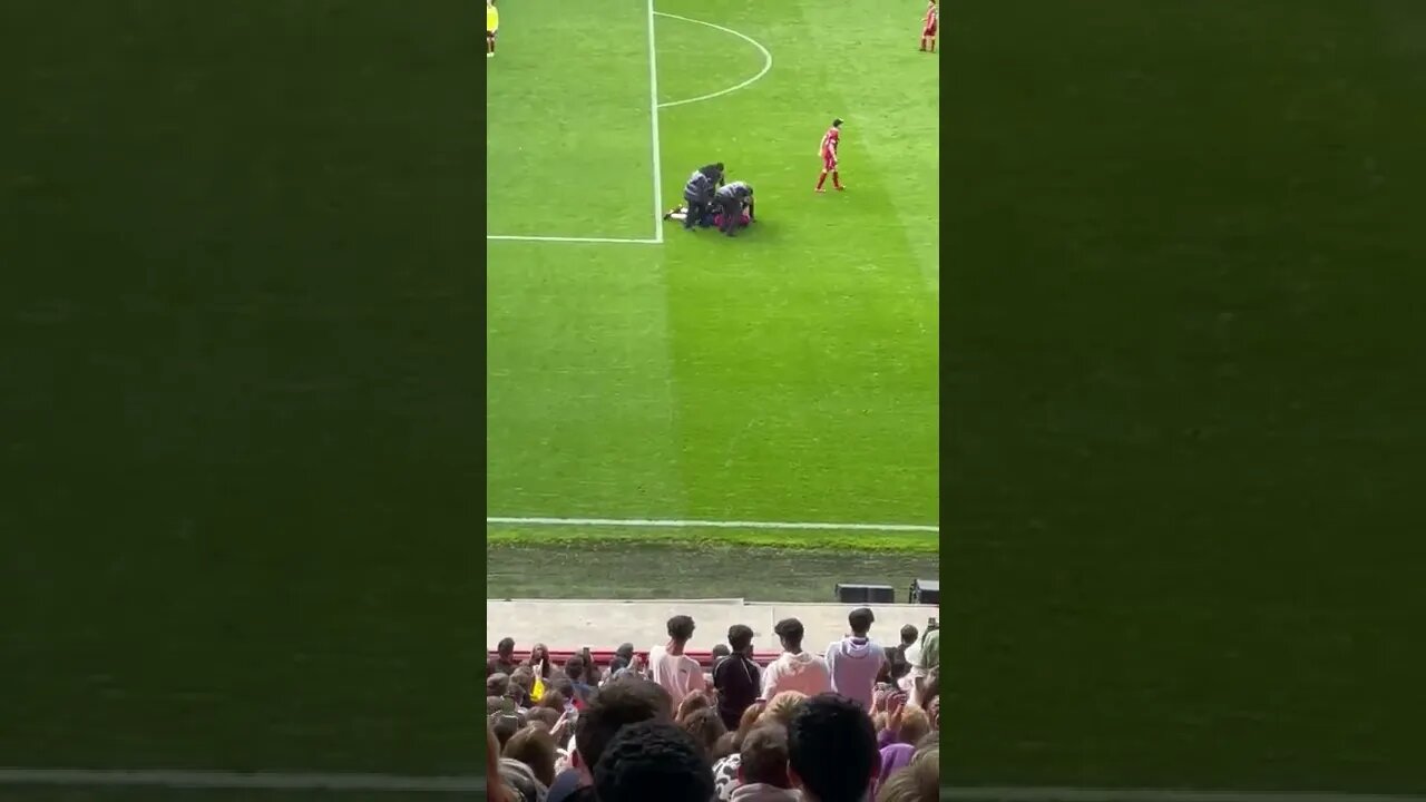 Pitch Invasion "YoureAJokeman" at the Sidemen Charity Match 2022 GONE WRONG #SidemenCharityMatch2022