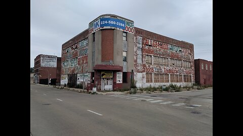 Exploring an Abandoned Storage Building | Chicago September 2019