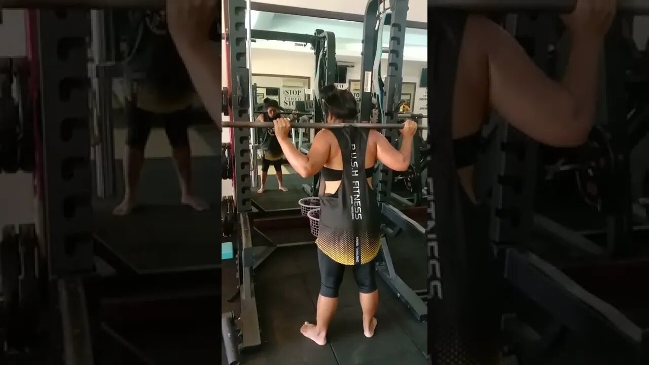 Barbell Back Squat May Tita