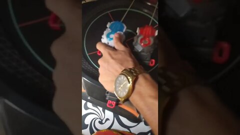 SUMIU! batalha de beyblade mirage fafnir vs astral spriggan #batalhadebeyblade
