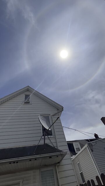 June 2, 2024 12:02 pm sun halo