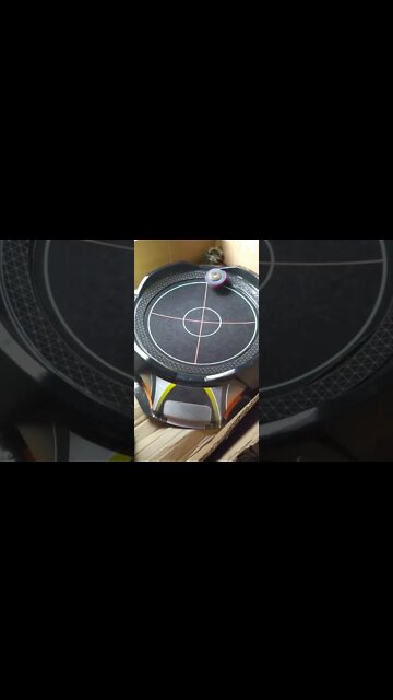 batalha de beyblade raphael vs joker #batalhadebeyblade