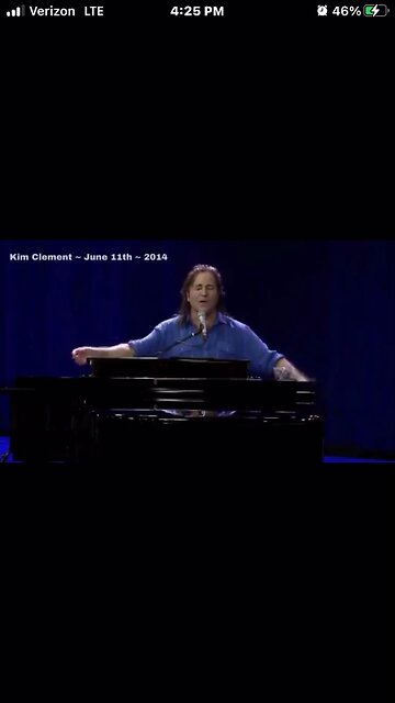 🚨"So we can hear what 10 years from now is going to happen." "America shall once again be great