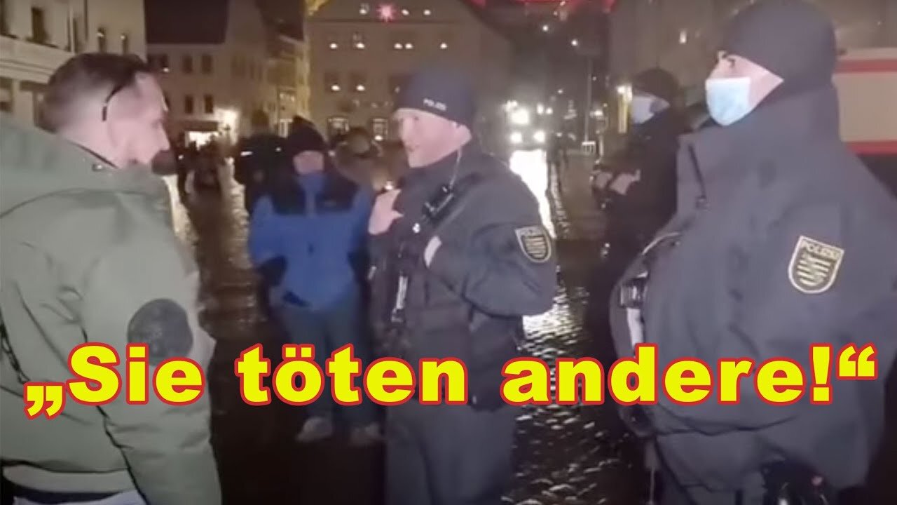"Sie töten andere....Sie haben jede Menschlichkeit verloren – Polizist entmenschlicht Demonstranten